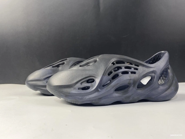 RNNR Foam Adidas Yeezy Blue GV7903 Mineral 0904